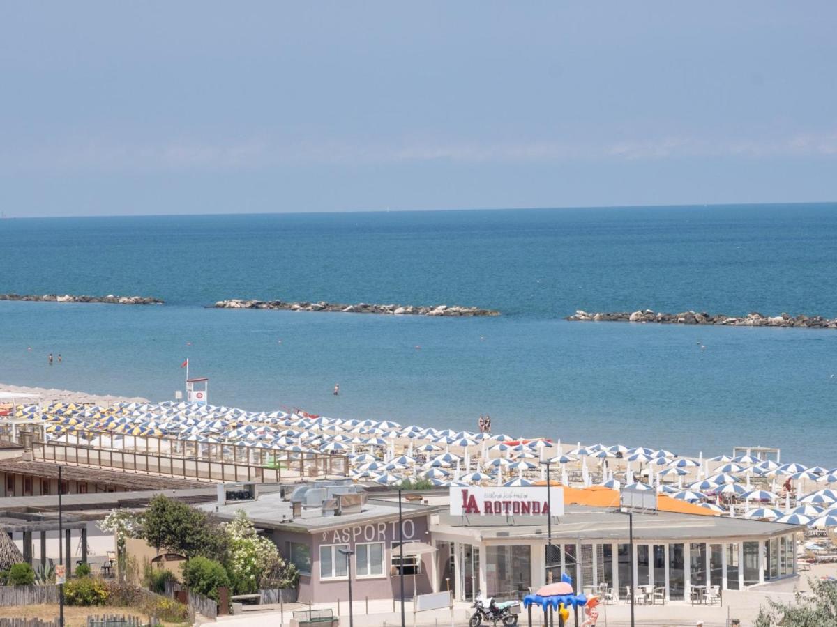 Hotel Marina Beach - Azzurro Club رافيننا المظهر الخارجي الصورة