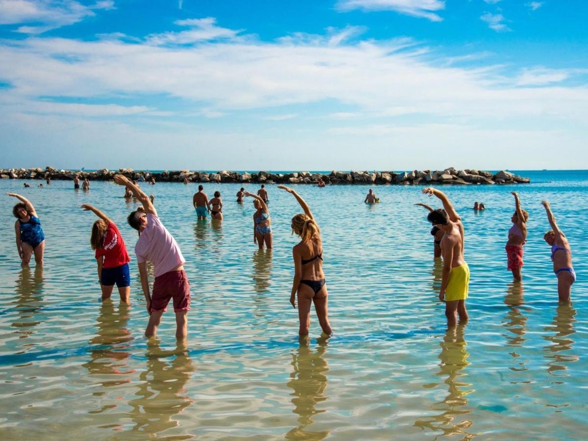 Hotel Marina Beach - Azzurro Club رافيننا المظهر الخارجي الصورة