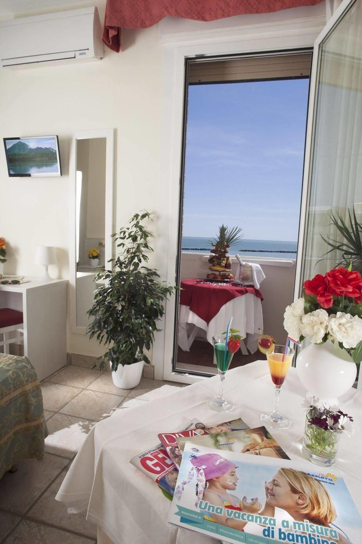 Hotel Marina Beach - Azzurro Club رافيننا المظهر الخارجي الصورة