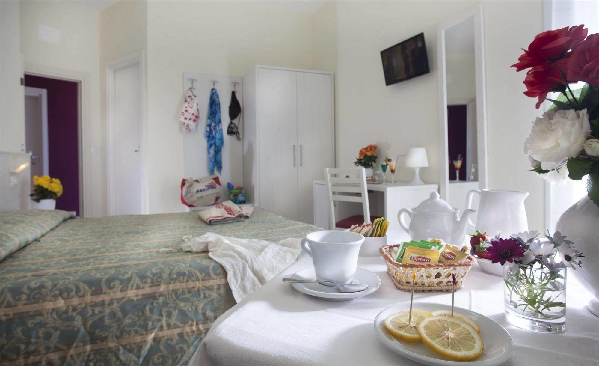 Hotel Marina Beach - Azzurro Club رافيننا المظهر الخارجي الصورة